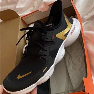 Nike free run sneakers